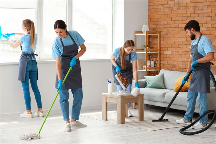 Christopher Cleaning Services image 1