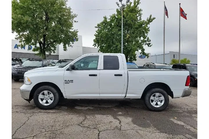 $27937 : Ram 1500 Classic 2024 4x2 SL image 3