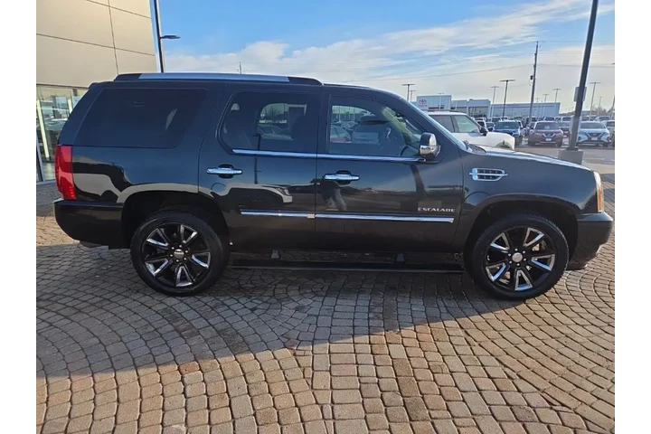$16998 : 2011 Escalade Premium image 4