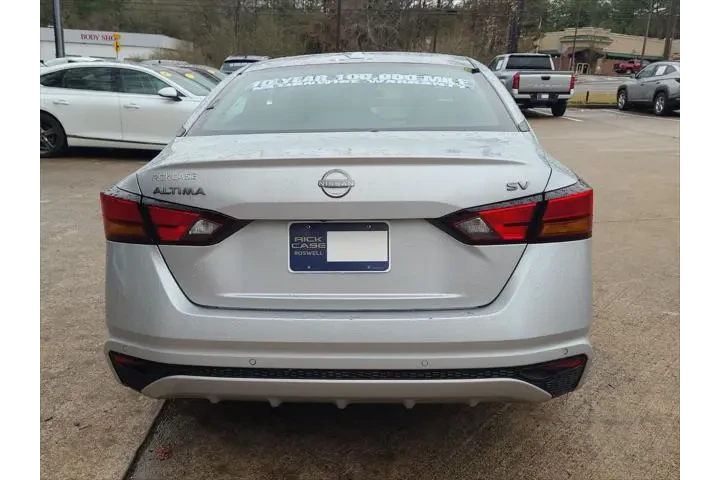 $19997 : Nissan Altima 2023 2.5 SV 4d image 6
