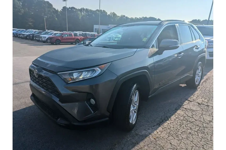 $22991 : Toyota RAV4 2021 XLE 4dr SUV image 2