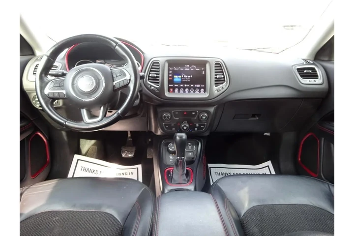 $10900 : 2019 Compass Trailhawk 4x4 image 9