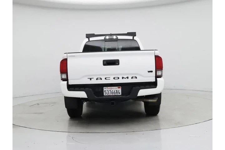 $33998 : Toyota Tacoma 2018 4x4 TRD S image 6