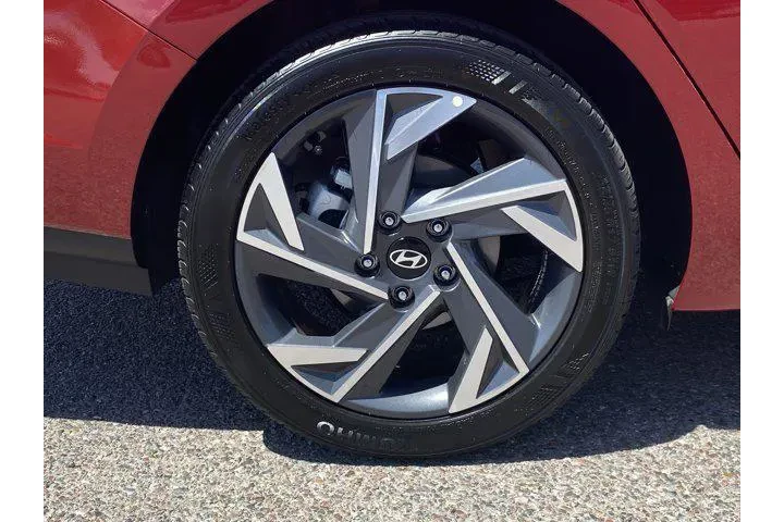 $20080 : Hyundai ELANTRA 2025 SEL Spo image 9