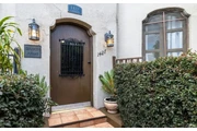 $1900 : 2-BED Apt in James M Wood Blvd thumbnail