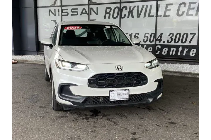 Honda HR-V 2025 AWD LX 4dr C image 3