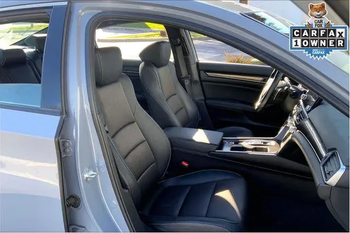 $27985 : Honda Accord Hybrid 2022 Spo image 8