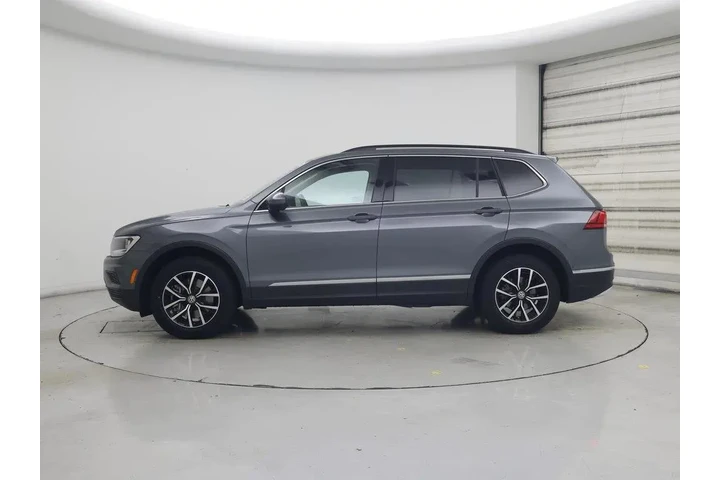 $16998 : Volkswagen Tiguan 2021 SE 4d image 3