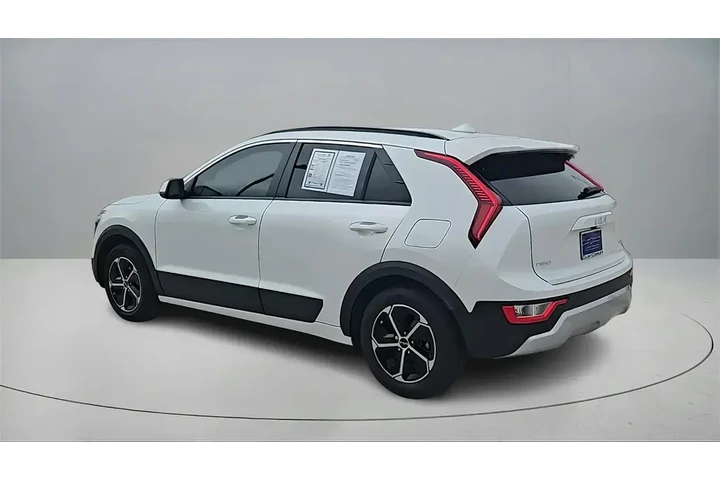 $21450 : Kia Niro 2023 LX 4dr Crossov image 6