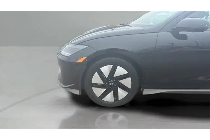 $24477 : Hyundai IONIQ 6 2024 AWD SE image 9