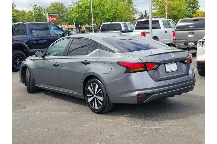 $19500 : Nissan Altima 2022 2.5 SV 4d image 4