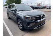 $19432 : Volkswagen Taos 2023 SE 4dr thumbnail