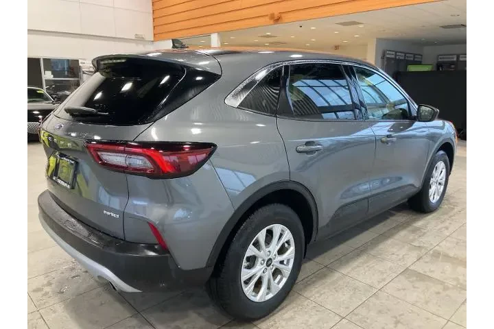 $23495 : Ford Escape 2024 AWD Active image 5