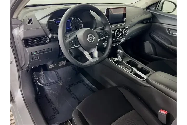 $17800 : Nissan Sentra 2023 SV 4dr Se image 9