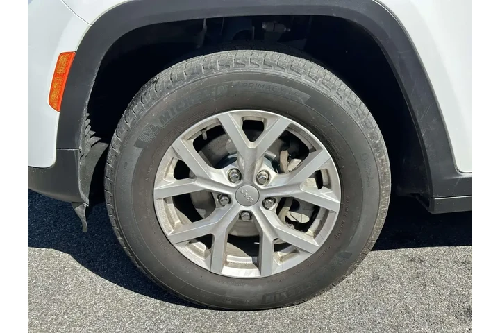 $25985 : Jeep Grand Cherokee 2023 4x4 image 9