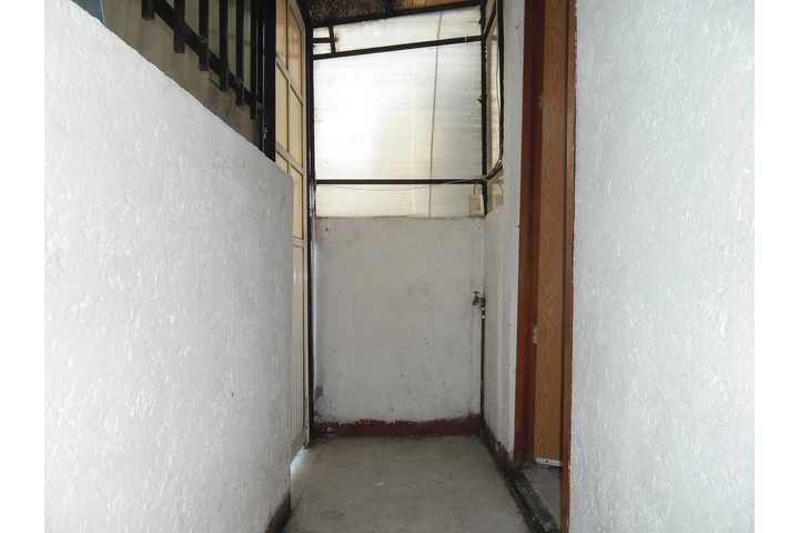 $8600 : COLONIA AMPLIACION ASTURIAS image 2