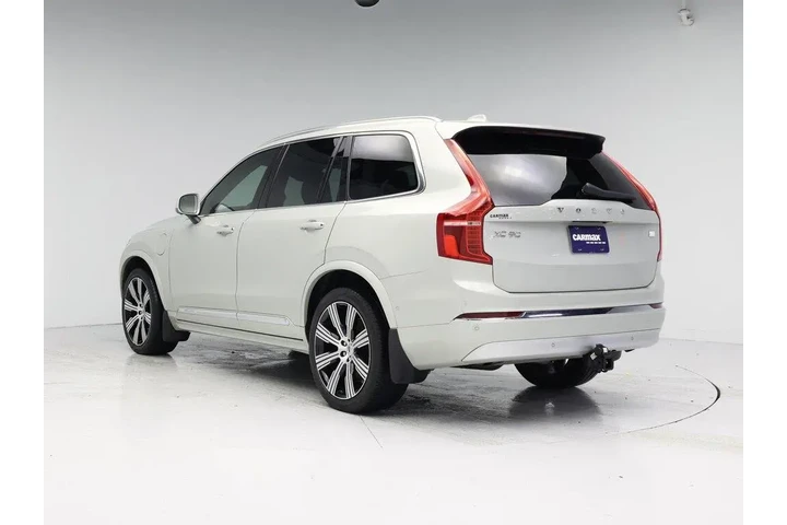 $28998 : Volvo XC60 2020 AWD T6 Momen image 2