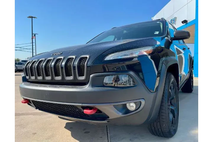 $14900 : Jeep Cherokee 2015 4x4 Trail image 6