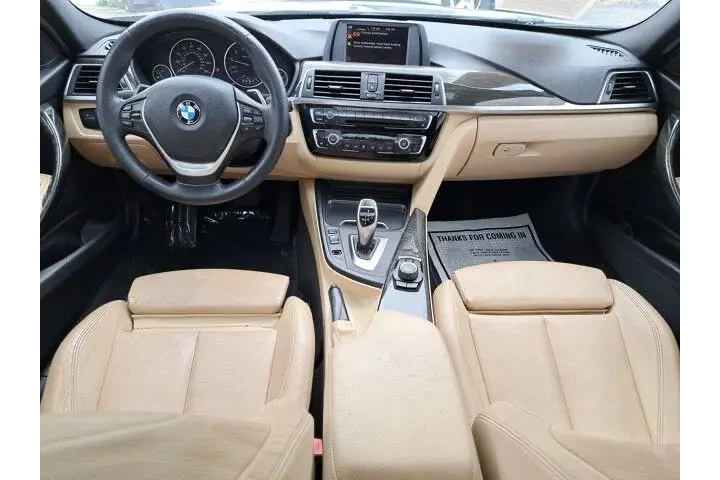 $10700 : BMW 3 Series 330i image 4