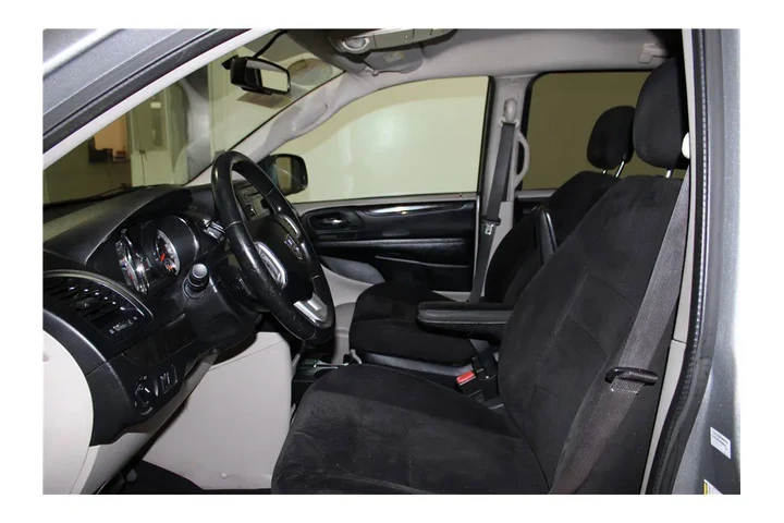 $13999 : Grand Caravan 2015 image 9