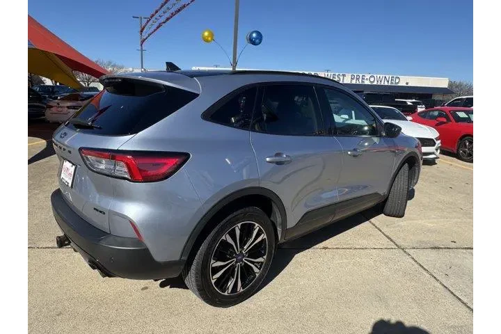 $22221 : Ford Escape 2022 AWD SEL 4dr image 5