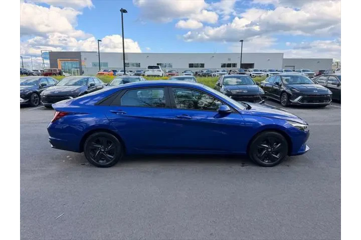 $19990 : Hyundai ELANTRA 2023 SEL 4dr image 2