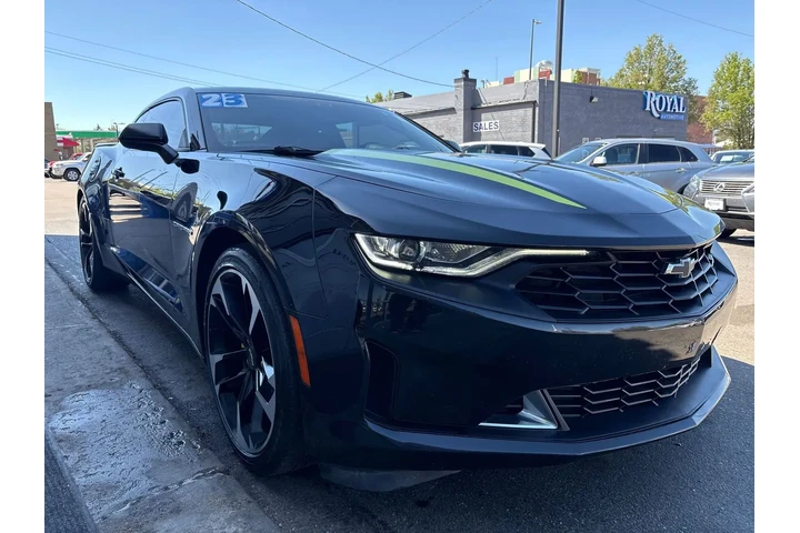 $69954 : 2023 Camaro RWD Coupe 2LT image 2