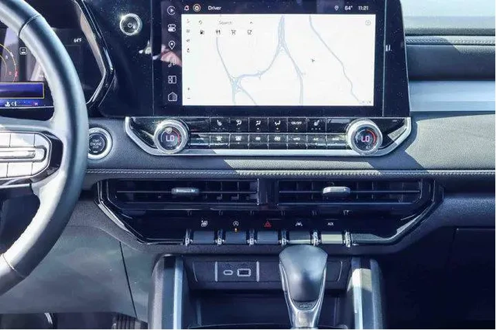 $36000 : Chevrolet Colorado 2024 4x4 image 10