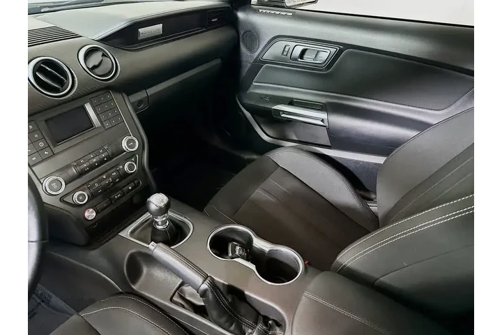 $22627 : Ford Mustang 2019 EcoBoost 2 image 10