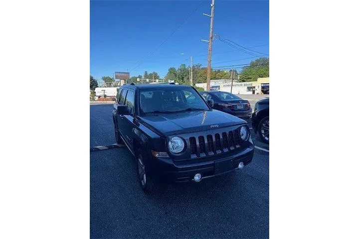 $9854 : Jeep Patriot 2016 4x4 Latitu image 3