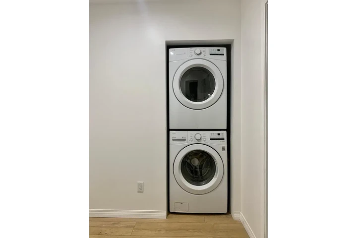 $1200 : Unidad Segura y Moderna image 5