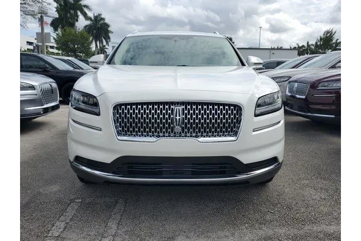 $27990 : Lincoln Nautilus 2023 Standa image 2