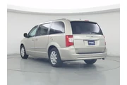 $21998 : Chrysler Town and Country 20 thumbnail