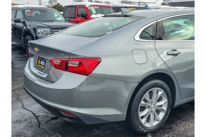 $21880 : Chevrolet Malibu 2024 LT 4dr image 7