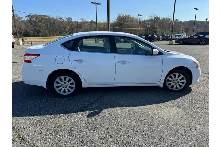 $8444 : Nissan Sentra 2015 S 4dr Sed image 5