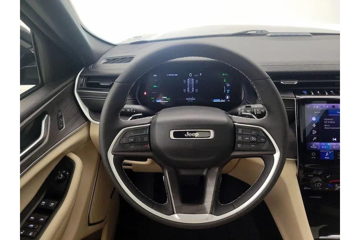 $36998 : Jeep Grand Cherokee 2024 4x4 image 10