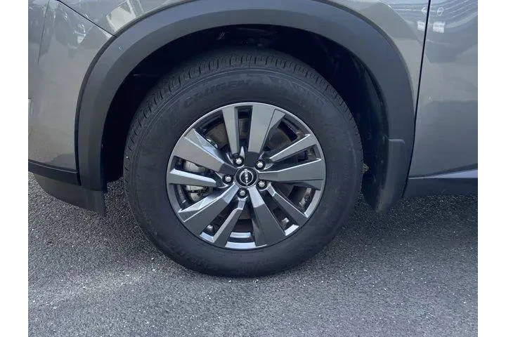 $28105 : Nissan Pathfinder 2024 AWD S image 8