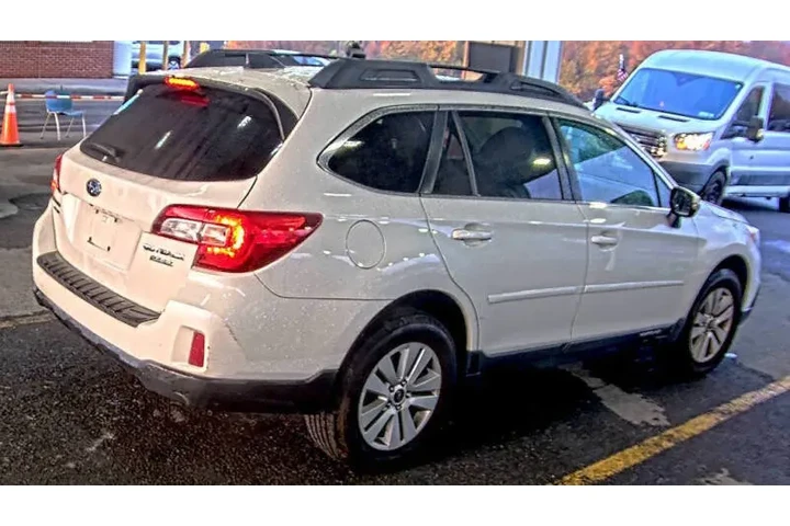 $10995 : 2016 Outback 2.5i Premium image 2