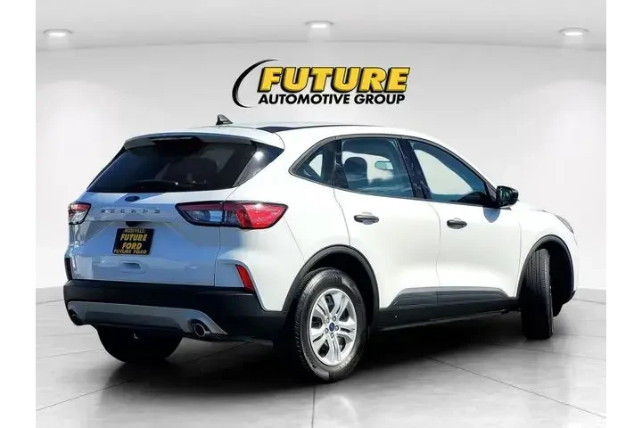 $21498 : Ford Escape 2022 S 4dr SUV image 10