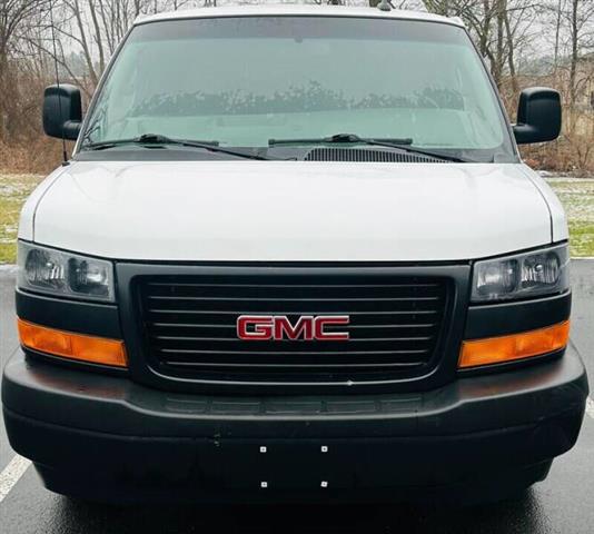 $27000 : 2018 GMC Savana 3500 image 2