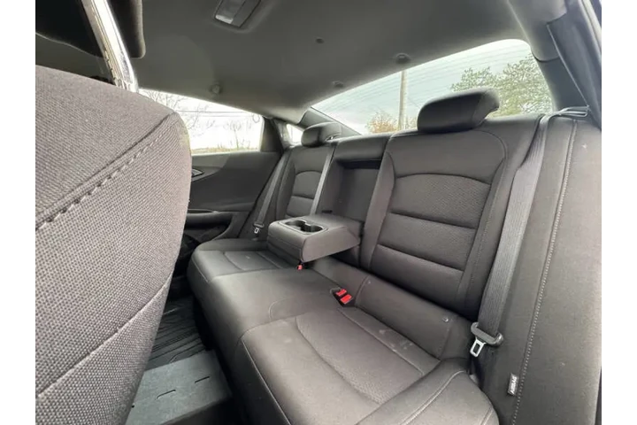 $8999 : 2018 Malibu LS image 10