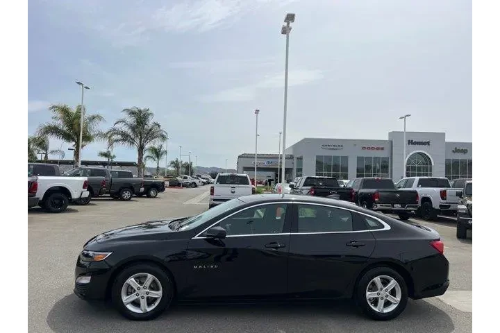 $18689 : Chevrolet Malibu 2023 LS 4dr image 5