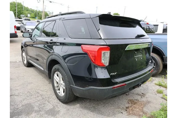 $33923 : Ford Explorer 2023 AWD XLT 4 image 9