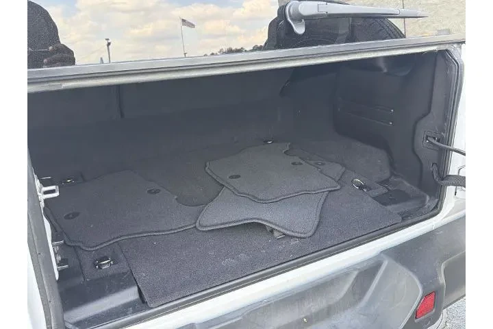 $34794 : Jeep Wrangler 2025 4x4 Backc image 6