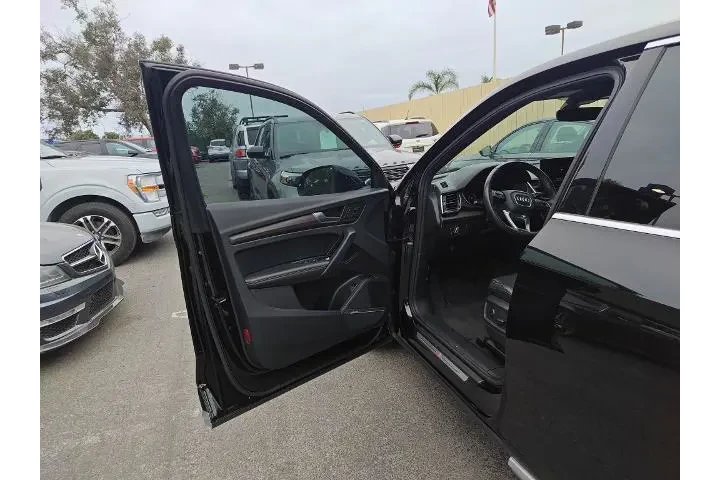 $27085 : Audi Q5 Sportback 2021 AWD q image 7