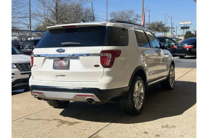 $13999 : 2017 Explorer XLT image 9
