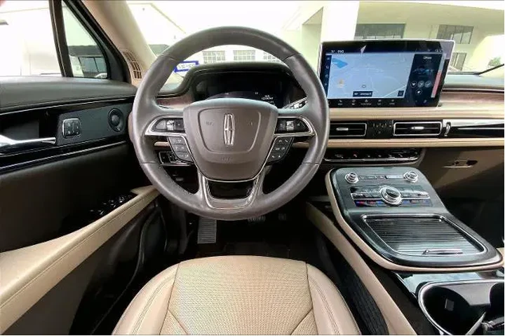 $32358 : Lincoln Nautilus 2021 Reserv image 5