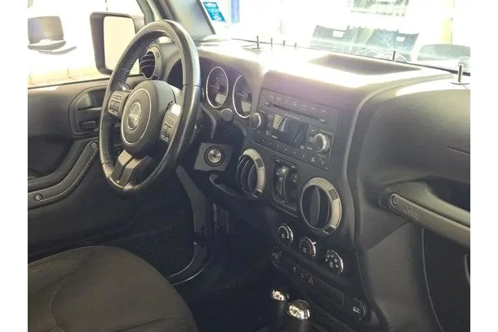 Jeep Wrangler Unlimited 2017 image 5