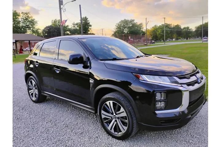 $9995 : 2022 Outlander Sport LE image 2