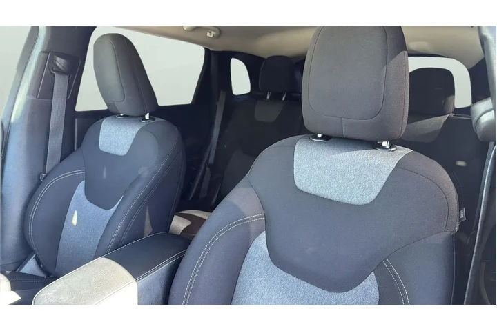 $8967 : Jeep Cherokee 2018 Latitude image 10